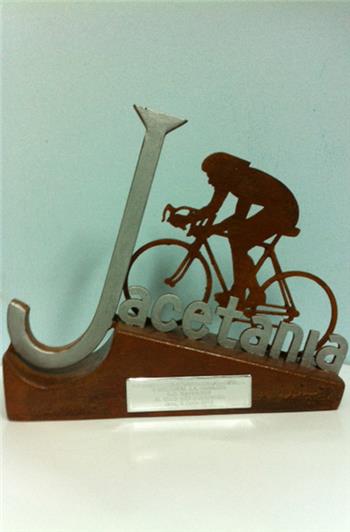 Trofeo al Club con más participantes de la marcha de la Jacetania